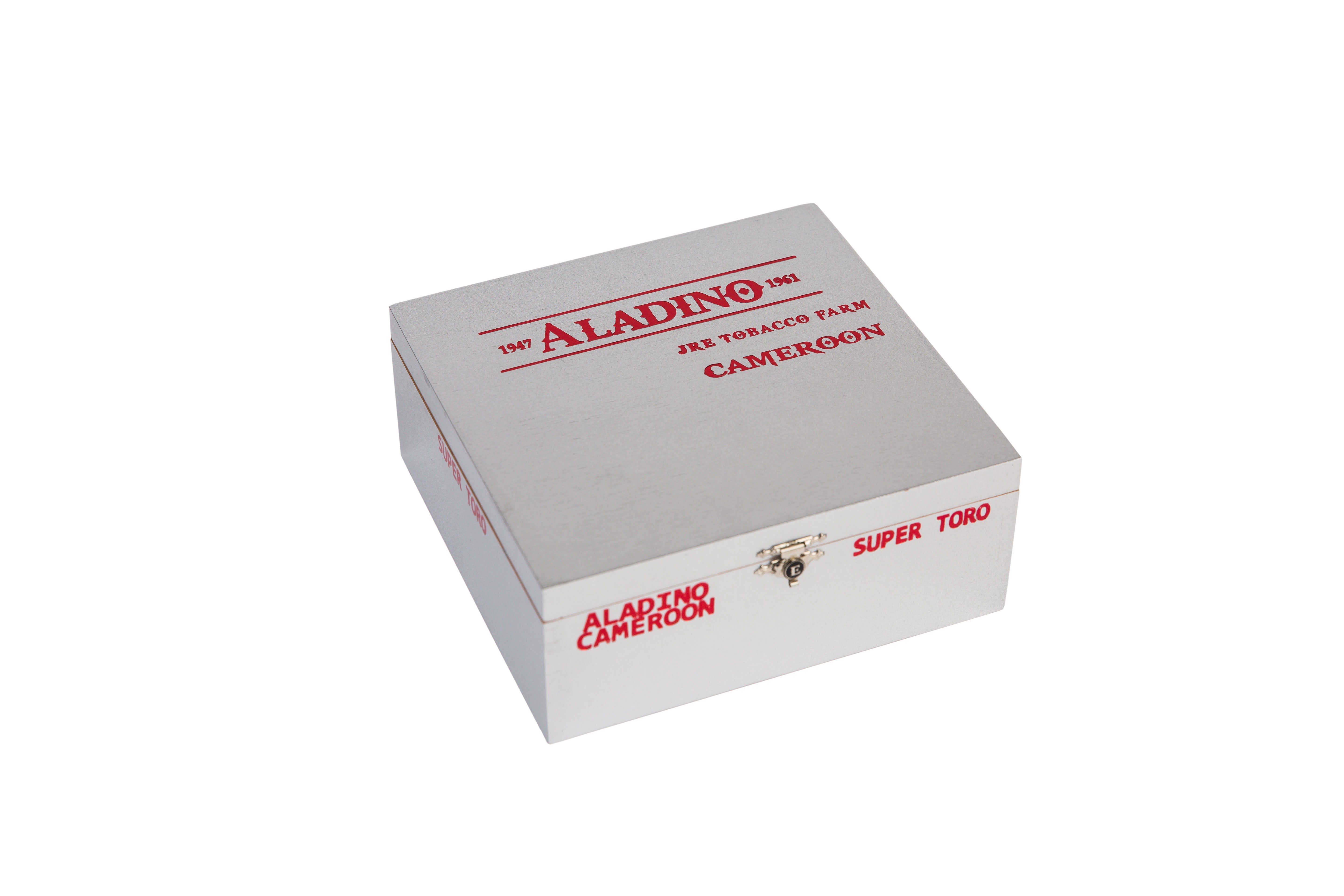 Cigar box with 'Aladino' branding on a white background