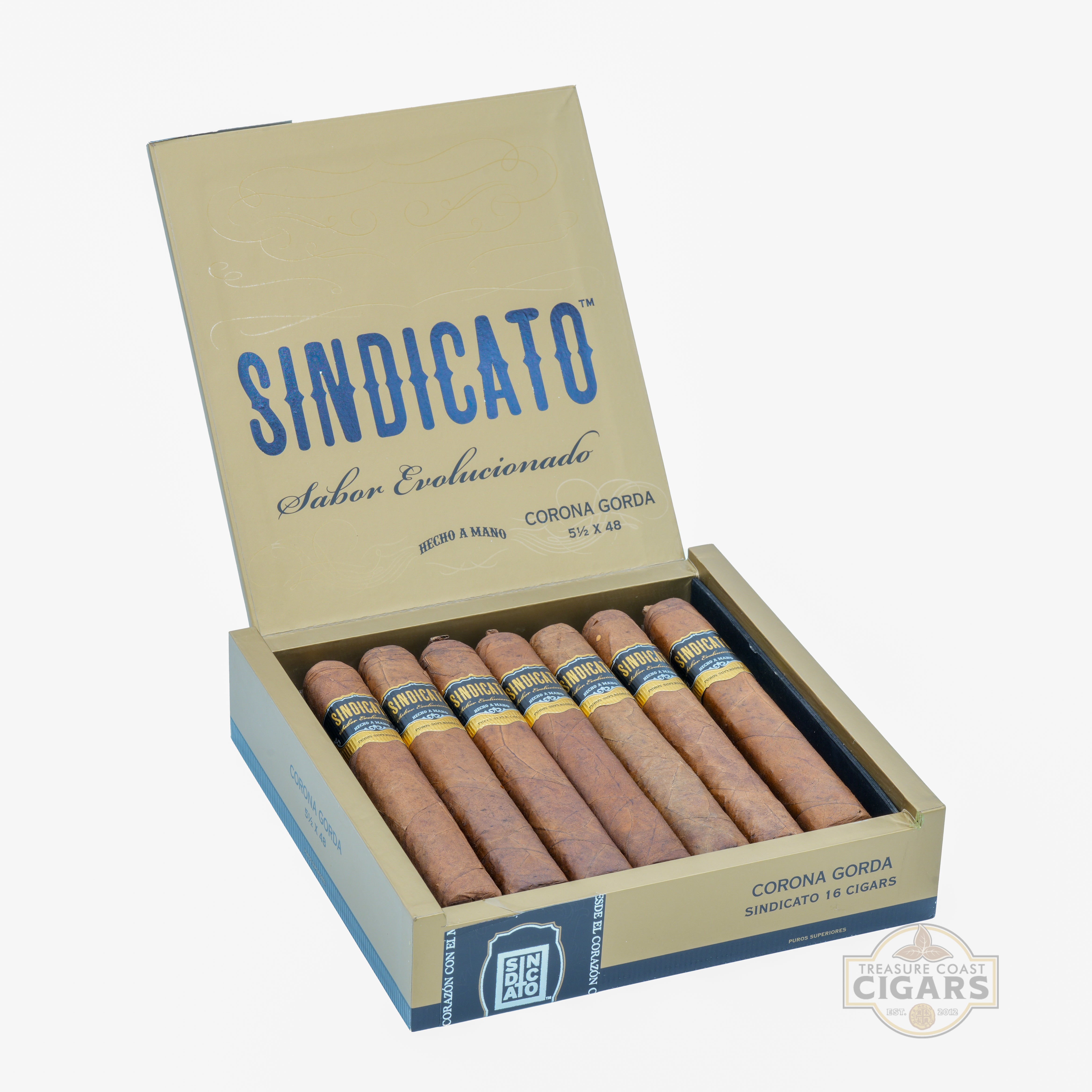 Box of Sindicato cigars with open lid on a white background