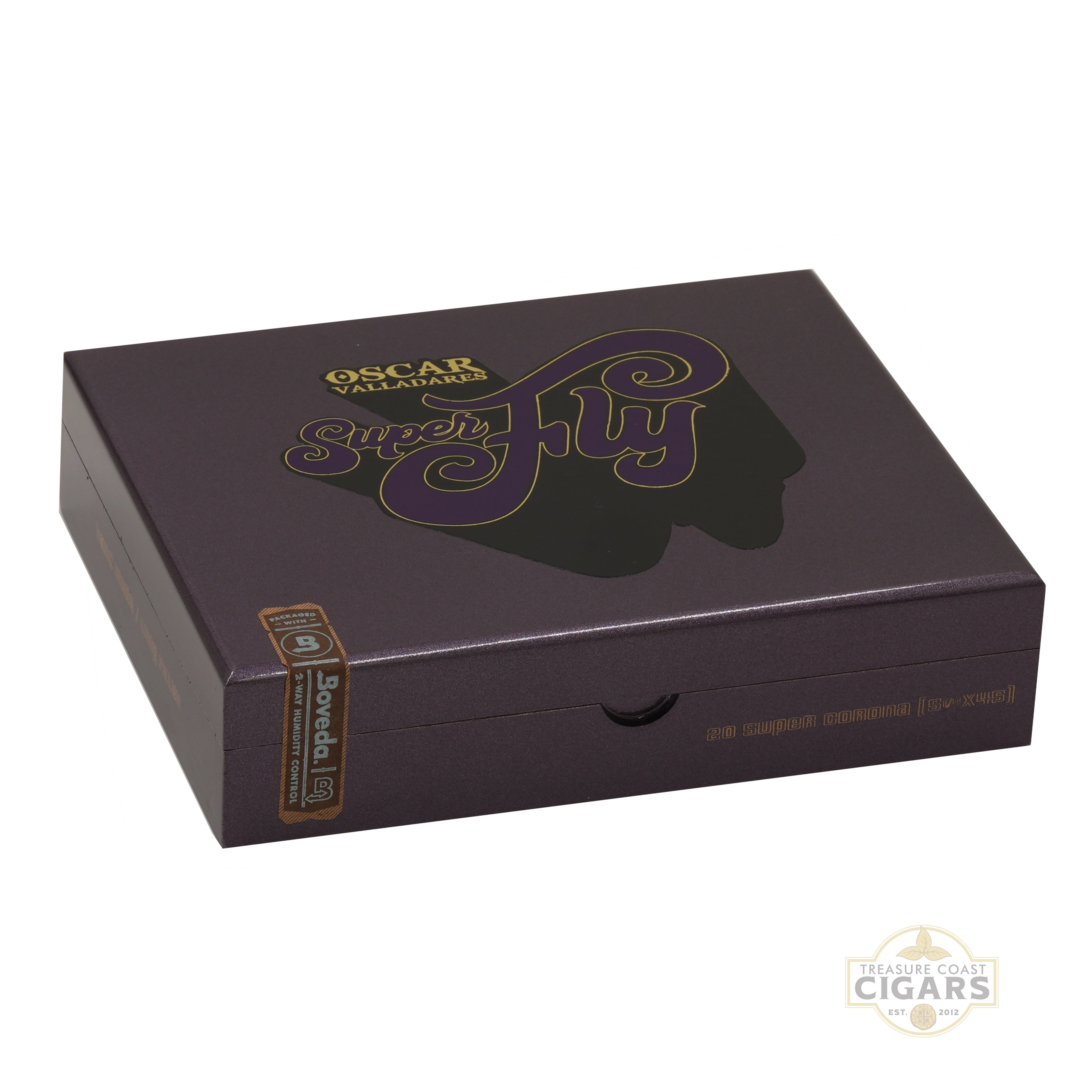 A closed box of Super Fly Corona by Oscar Valladares on a white background.