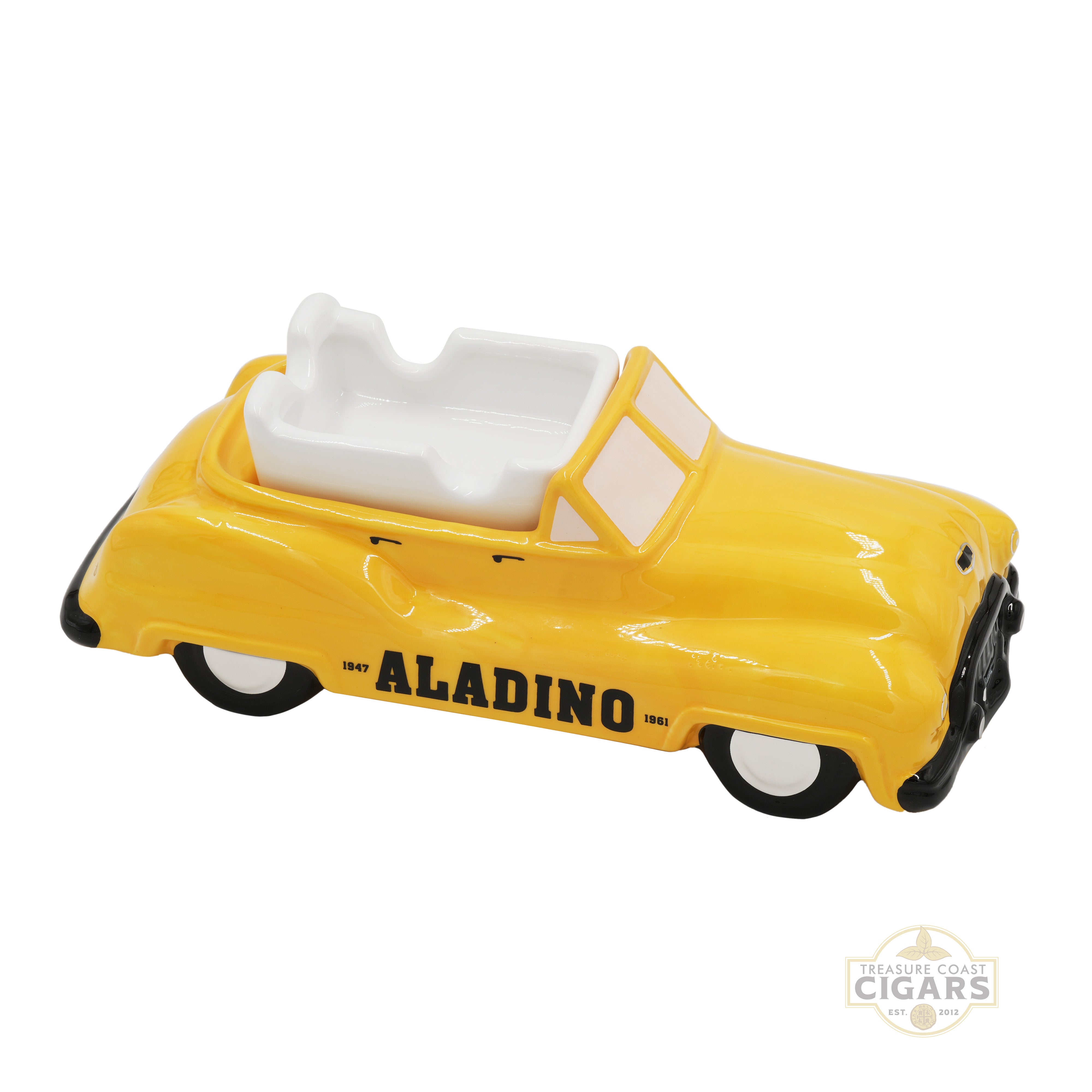 Yellow car-shaped ashtray with 'Aladino' branding on a white background