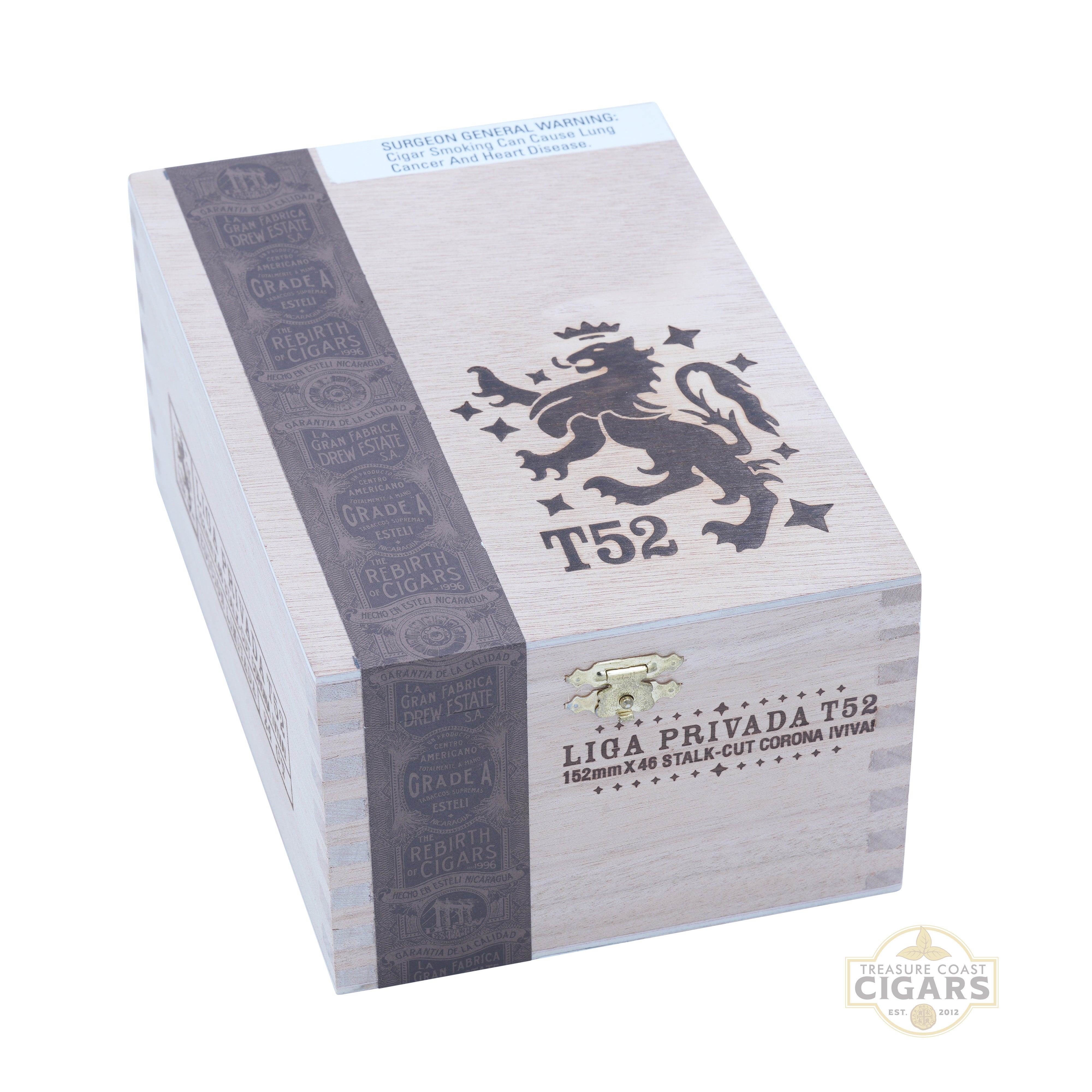 Cigar box with 'Liga Privada T52' branding on a white background